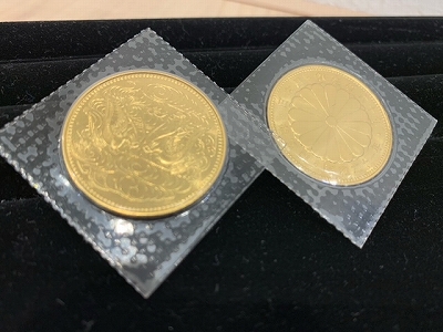 天皇陛下御在位60年記念10万円金貨を買い取りさせていただきました ...