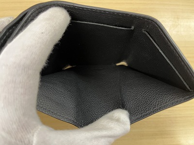 LV財布内側②