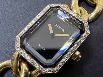 シャネルの大人気腕時計「プルミエール」の金無垢を高価買取しま